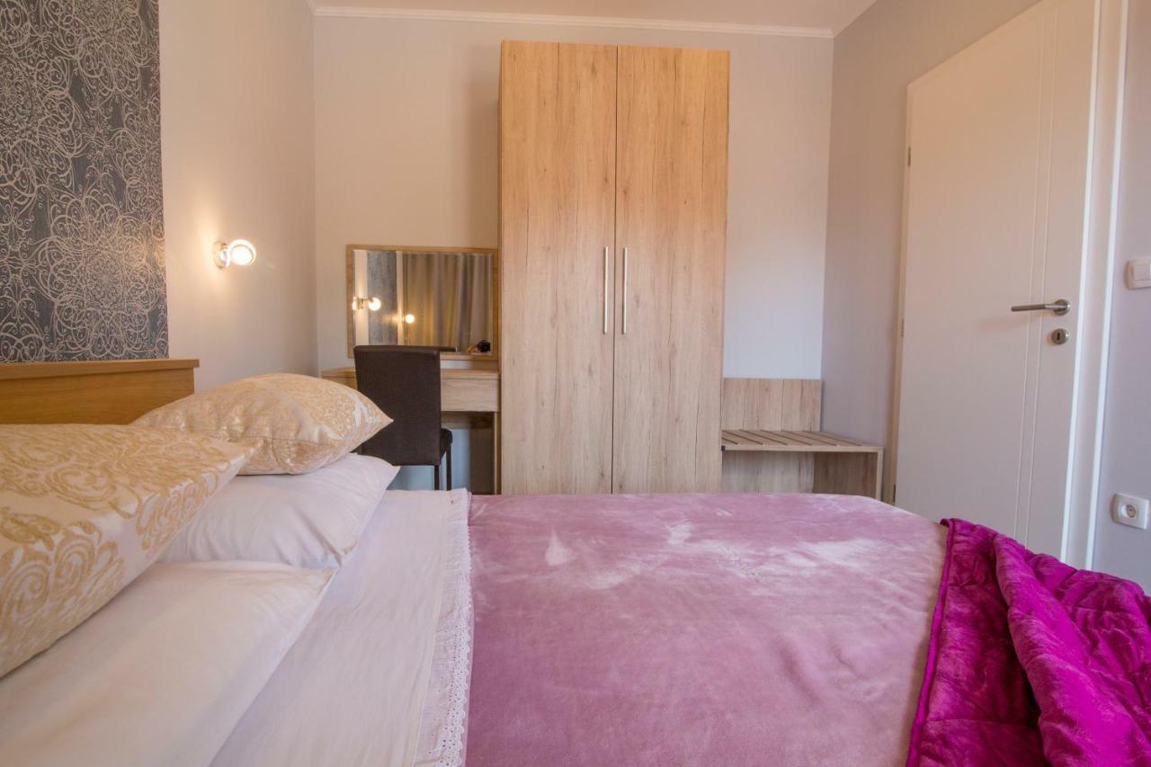Apartments Smokva Makarska Exterior photo